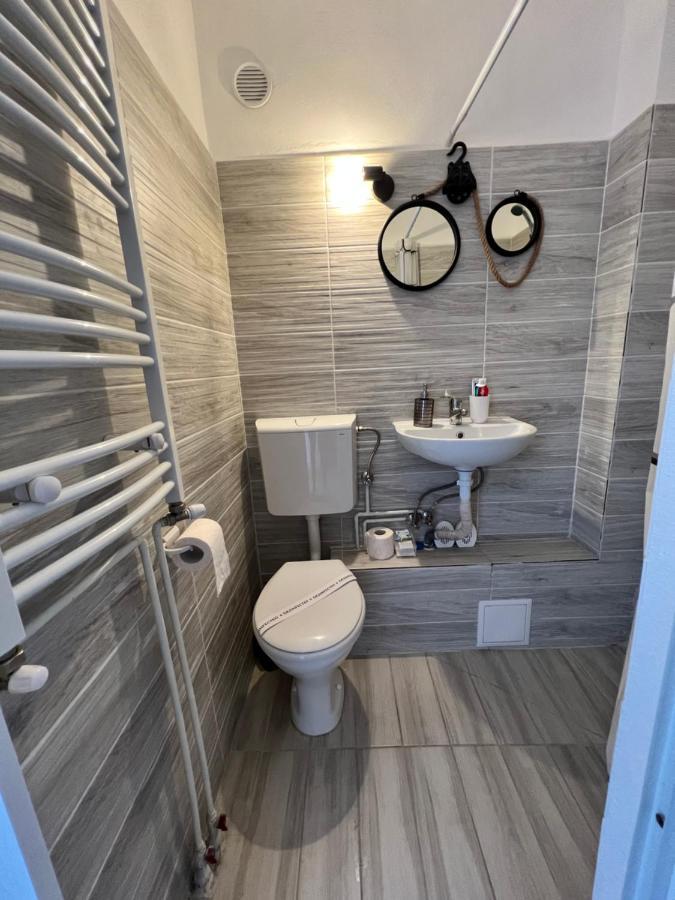 Miha Modern And Central Apartament Arad Dış mekan fotoğraf